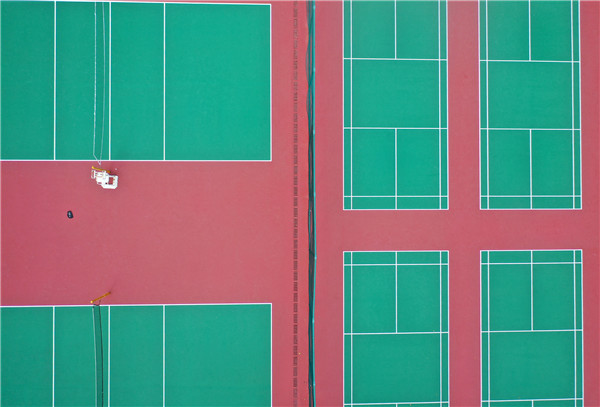 硅 PU 球场清洗的注意事项